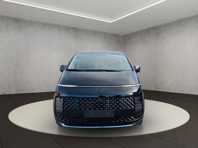HYUNDAI Staria usata, con Airbag
