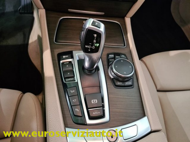 BMW 750 usata, con Volante in pelle