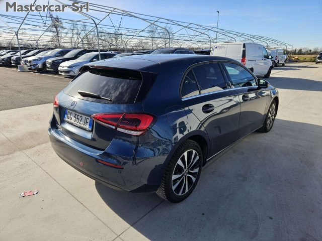 MERCEDES-BENZ A 250 usata, con Sedile posteriore sdoppiato