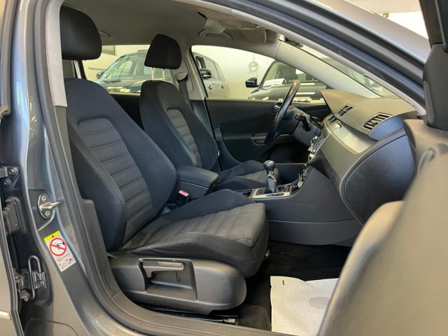 VOLKSWAGEN Passat usata, con Climatizzatore