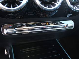 MERCEDES-BENZ GLA 220 usata, con Specchietti laterali elettrici