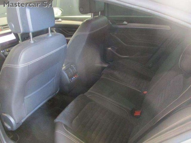 VOLKSWAGEN Passat usata, con Fendinebbia