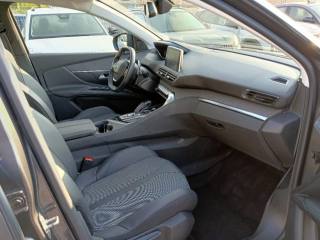 PEUGEOT 3008 usata, con Sistema di navigazione