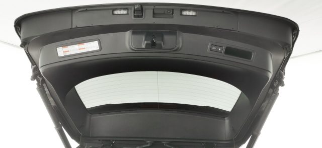 LEXUS UX 250h usata, con Isofix