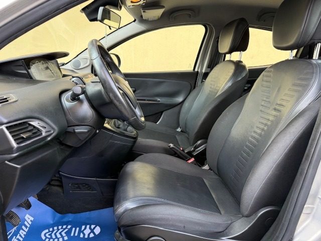 LANCIA Ypsilon usata, con Chiusura centralizzata