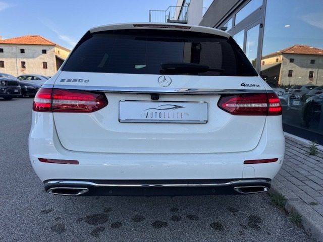 MERCEDES-BENZ E 220 usata, con Alzacristalli elettrici
