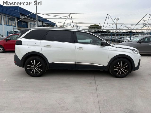 PEUGEOT 5008 usata, con Chiusura centralizzata