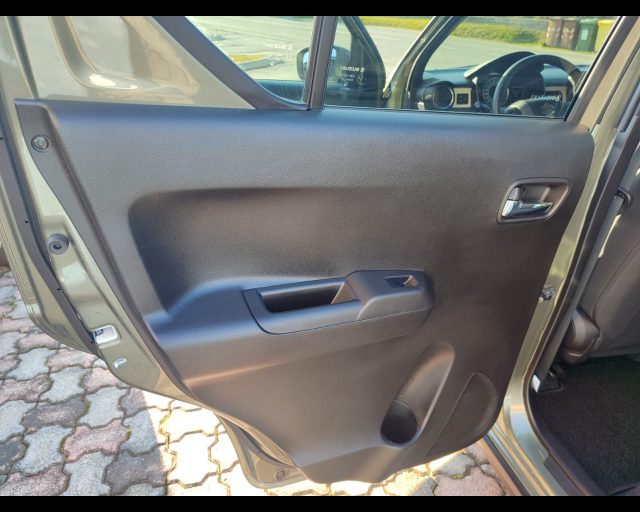 SUZUKI Ignis usata, con Telecamera per parcheggio assistito