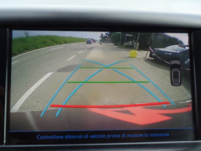PEUGEOT 2008 usata, con Controllo automatico clima
