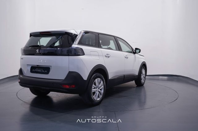 PEUGEOT 5008 usata, con Autoradio