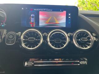 MERCEDES-BENZ GLA 200 usata, con Fari LED