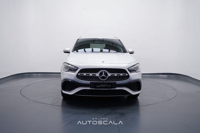 MERCEDES-BENZ GLA 200 usata, con Airbag