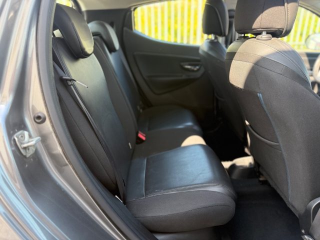 LANCIA Ypsilon usata 24