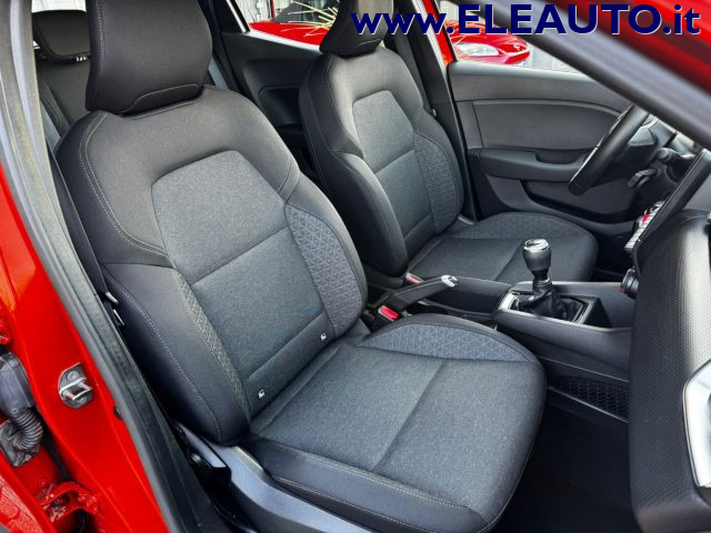 RENAULT Clio usata, con Fari LED