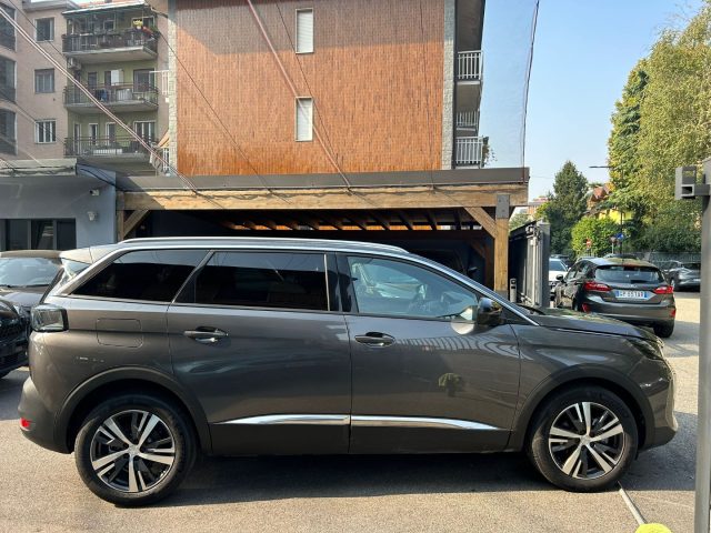 PEUGEOT 5008 usata, con Airbag laterali