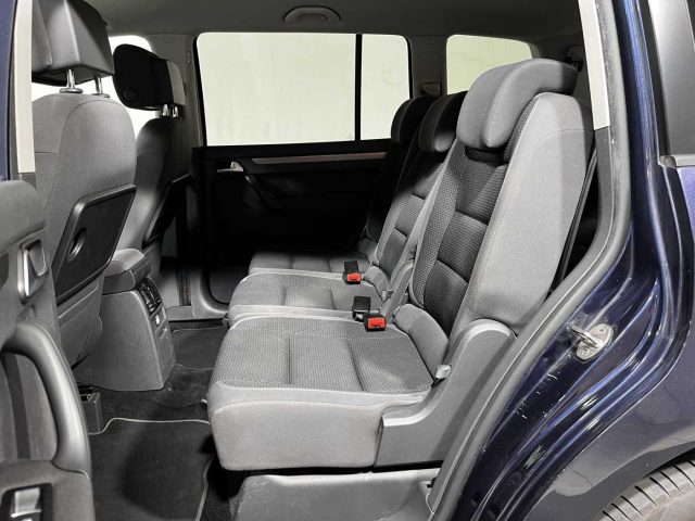 VOLKSWAGEN Touran usata, con Fendinebbia