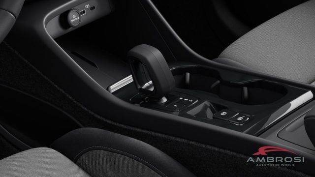 VOLVO XC40 usata 13