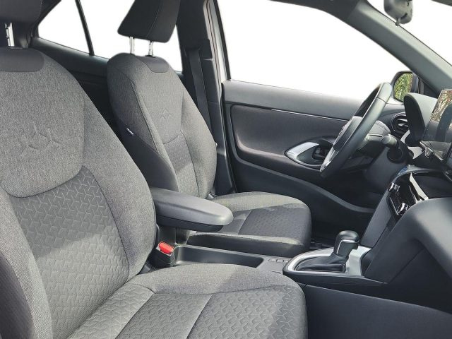 TOYOTA Yaris Cross usata, con Specchietti laterali elettrici