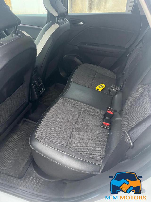 RENAULT Captur usata 21
