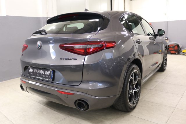 ALFA ROMEO Stelvio usata, con Autoradio
