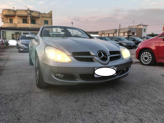 MERCEDES-BENZ SLK 200 usata, con Airbag