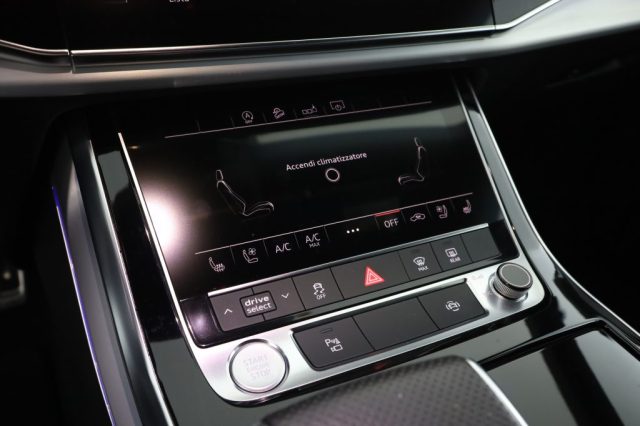 AUDI Q8 usata 11