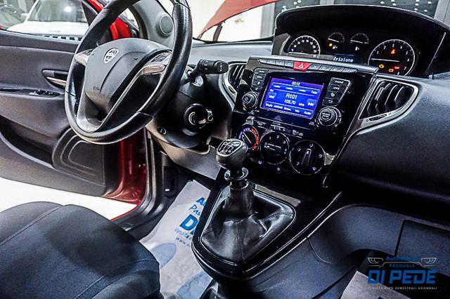 LANCIA Ypsilon usata, con USB