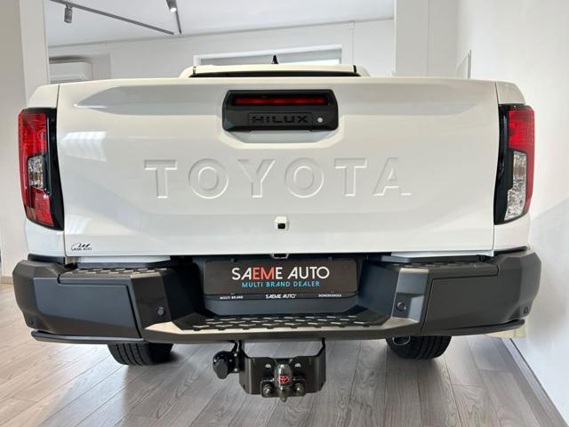 TOYOTA Hilux usata, con Alzacristalli elettrici