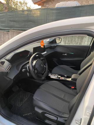 PEUGEOT 208 usata, con Boardcomputer