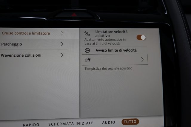 JAGUAR E-Pace usata 44