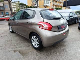 PEUGEOT 208 usata, con Airbag Passeggero
