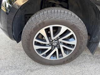 NISSAN Navara usata, con Fendinebbia