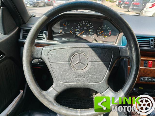 MERCEDES-BENZ E 200 usata 21