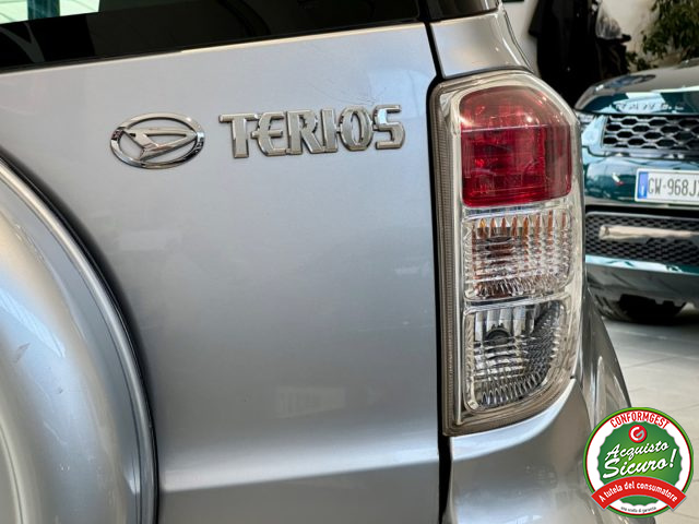 DAIHATSU Terios usata, con Autoradio