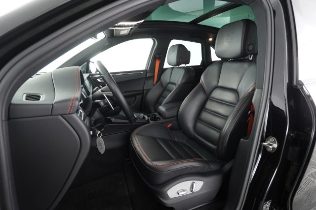 PORSCHE Macan usata 8