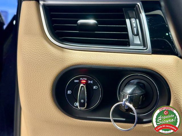 PORSCHE Macan usata, con Tettuccio apribile