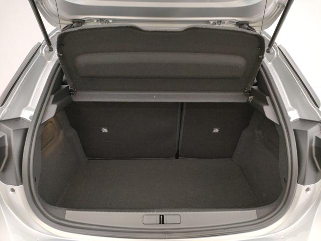 OPEL Corsa usata, con Sedile posteriore sdoppiato