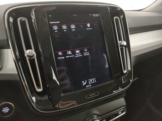 VOLVO XC40 usata, con Volante in pelle
