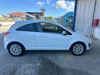 OPEL Corsa usata, con Chiusura centralizzata
