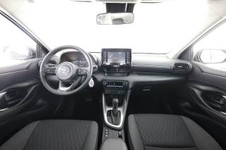 TOYOTA Yaris usata 9