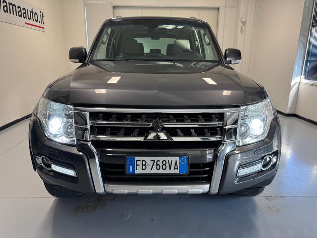 MITSUBISHI Pajero usata, con Fendinebbia