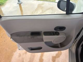 RENAULT Modus usata, con MP3