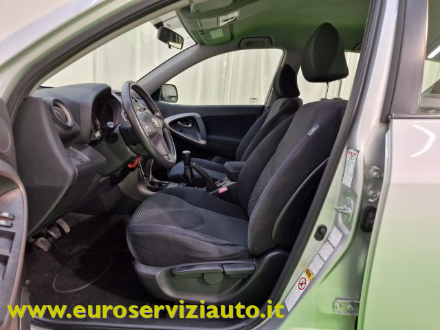 TOYOTA RAV 4 usata 32