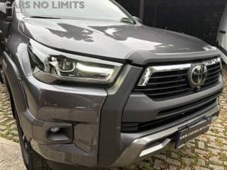 TOYOTA Hilux usata, con Autoradio digitale