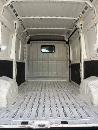 PEUGEOT Boxer usata, con Climatizzatore