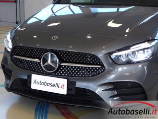 MERCEDES-BENZ B 180 usata, con Autoradio digitale