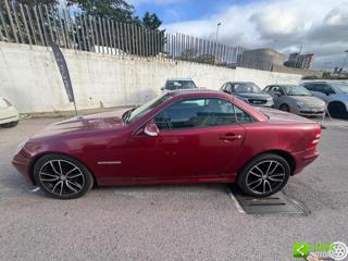 MERCEDES-BENZ SLK 200 usata, con Airbag