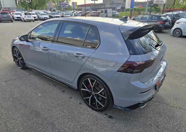 VOLKSWAGEN Golf usata, con Airbag laterali