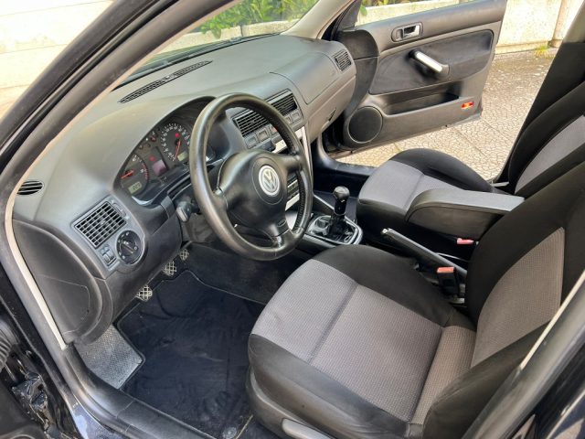 VOLKSWAGEN Golf usata, con Controllo automatico clima