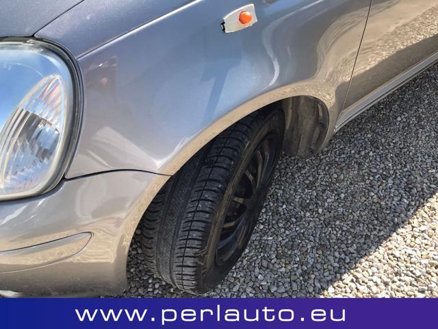 TOYOTA Yaris usata, con Airbag laterali
